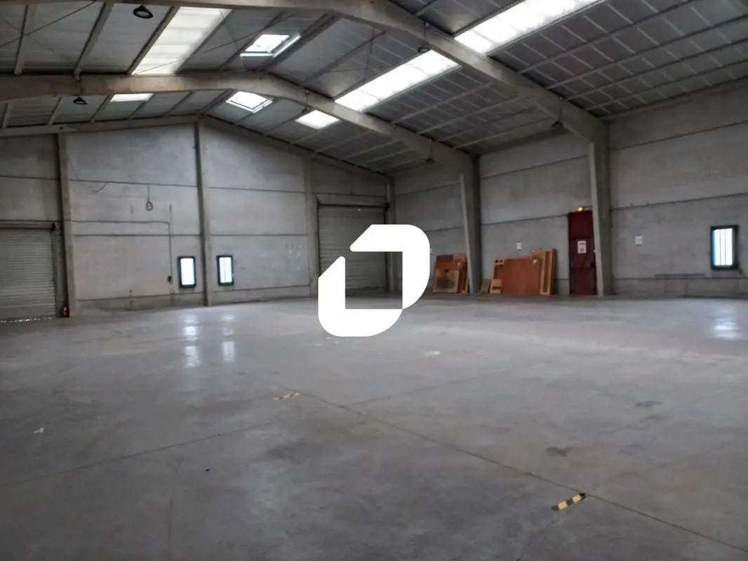 37 Rue De La Distillerie, Villeneuve-d'Ascq for lease Interior Photo- Image 1 of 12