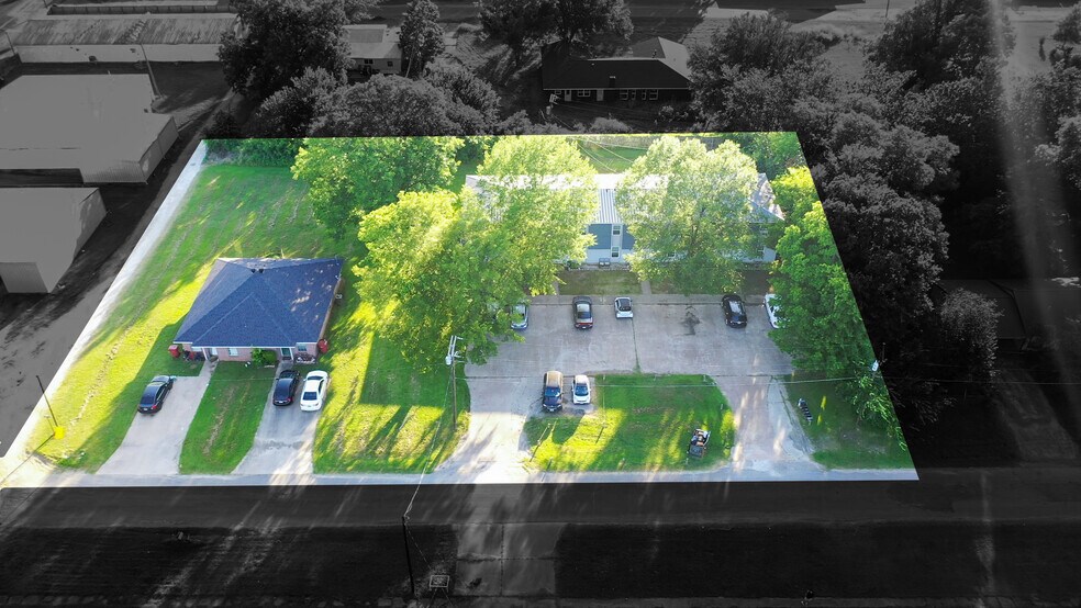 135-155 Holley st, Blossom, TX for sale - Building Photo - Image 3 of 31