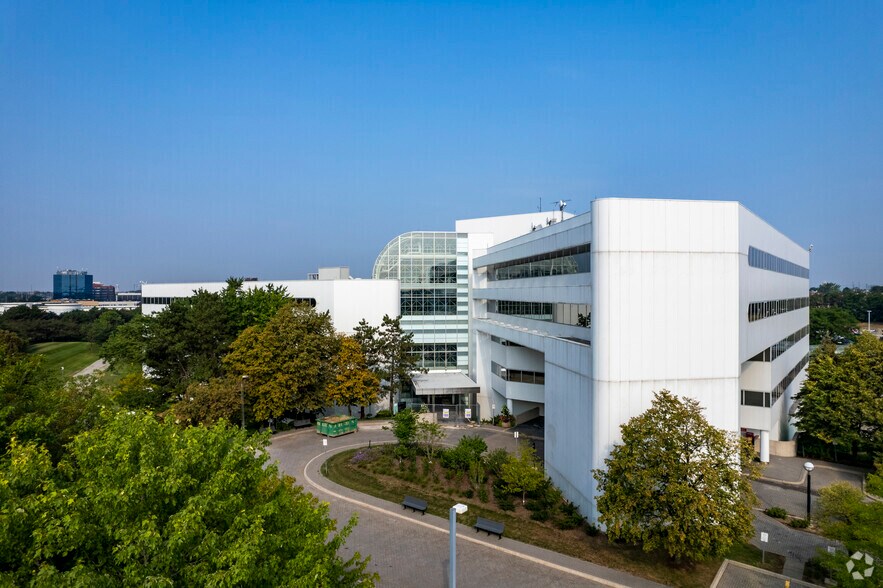 3500 Steeles Ave E, Markham, ON for lease - Building Photo - Image 1 of 11
