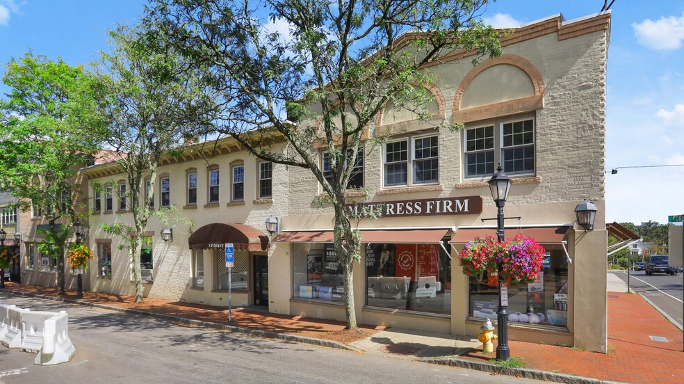 3 Forest St, New Canaan, CT for lease - Building Photo - Image 3 of 4