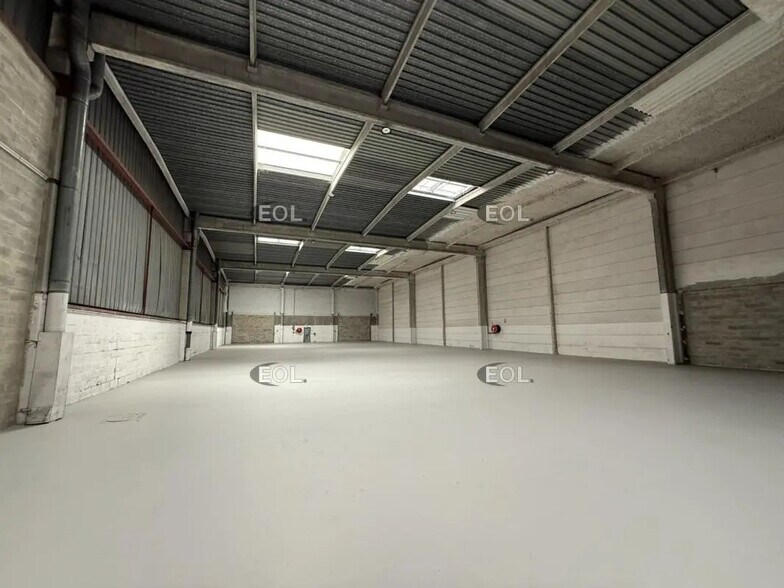 Industrial in Le Petit-Quevilly for lease - Interior Photo - Image 2 of 2