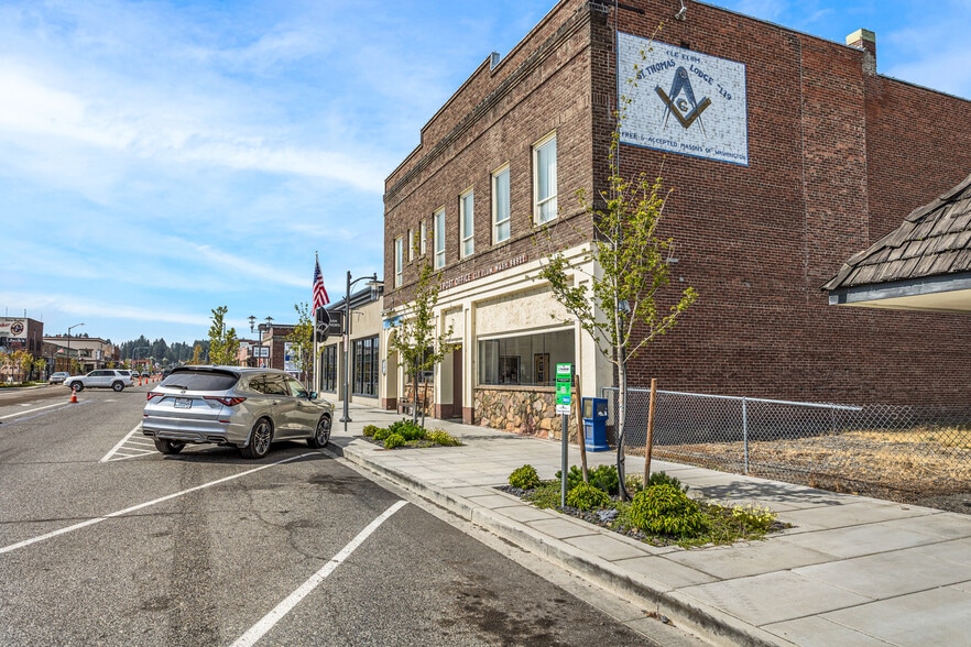 305 E 1st St, Cle Elum, WA for sale - Building Photo - Image 3 of 24