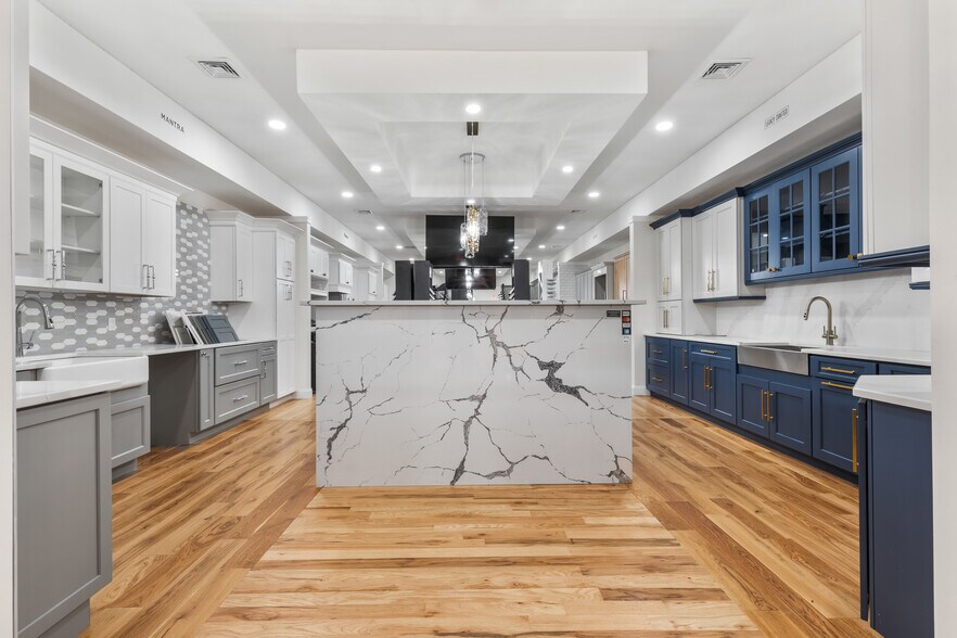 390 Ramapo Valley Rd, Oakland, NJ à louer - Photo du bâtiment - Image 2 de 47