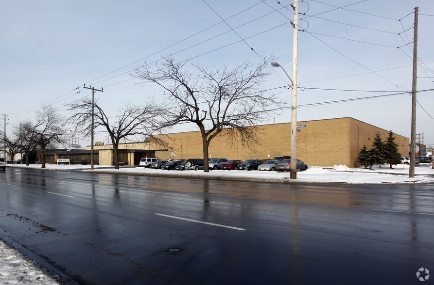 100 N Queen St, Toronto, ON for lease - Building Photo - Image 2 of 2