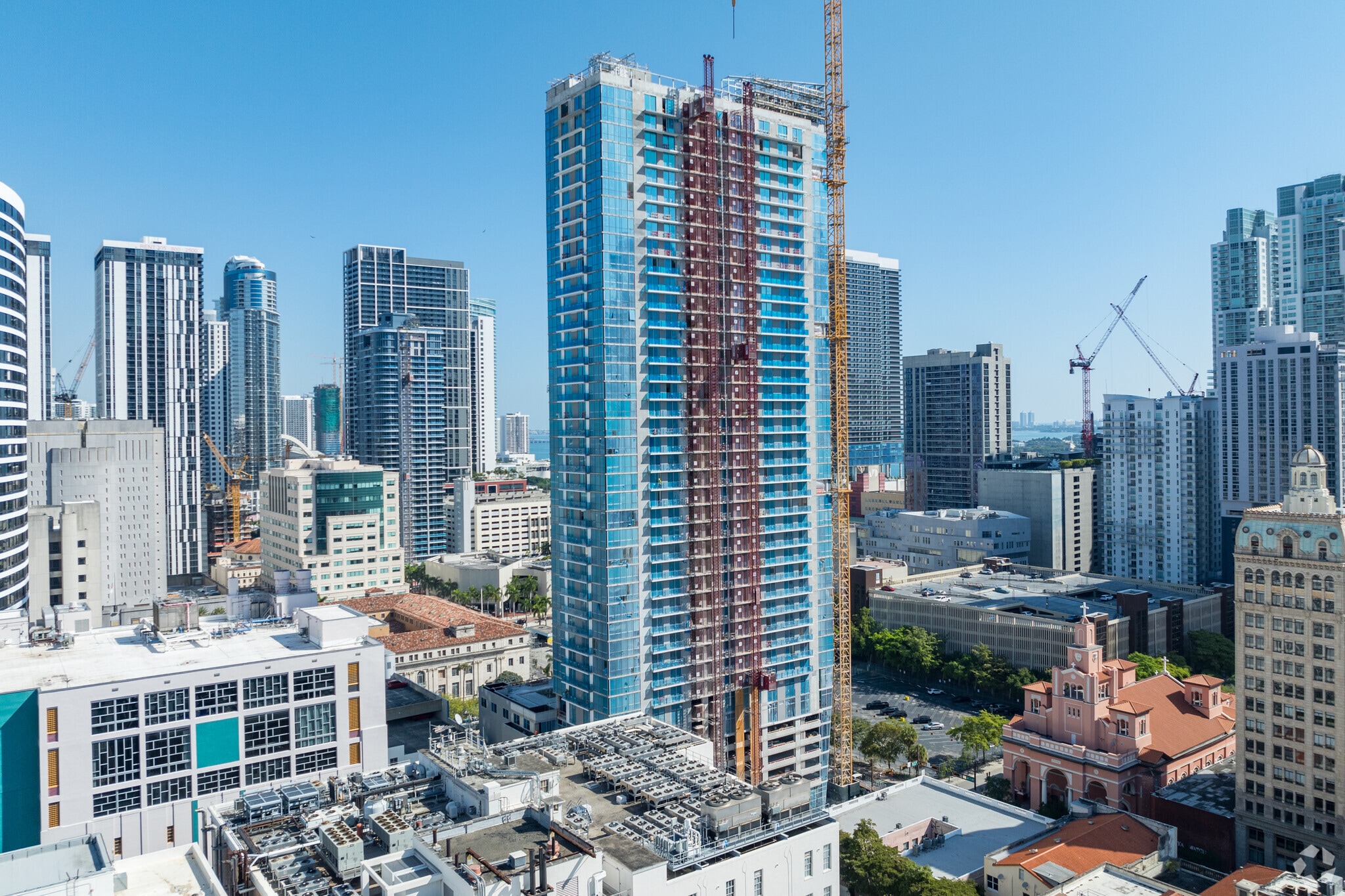 222 NE 1st Ave, Miami, FL for lease Primary Photo- Image 1 of 6