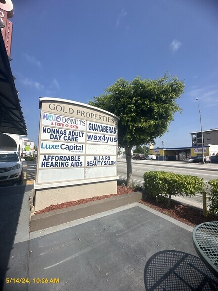 8820 SW 40th St, Miami, FL à louer - Photo du bâtiment - Image 3 de 8