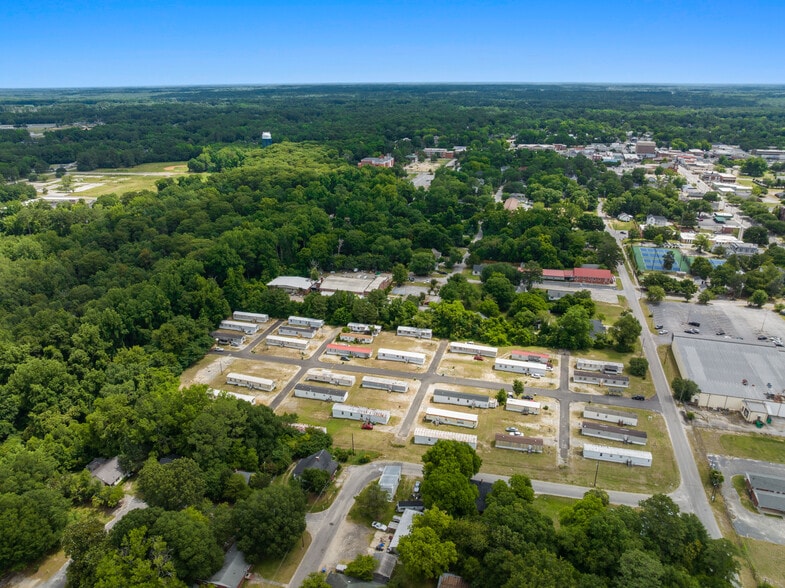 326 Jupiter Venus St, Darlington, SC for sale - Building Photo - Image 2 of 11