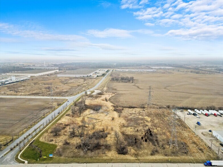 21801 Woodlawn Ave, Sauk Village, IL à vendre - Photo du bâtiment - Image 2 de 7