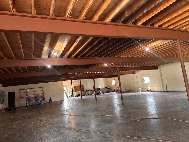 71 South St, West Winfield, NY for lease - Building Photo - Image 2 of 5