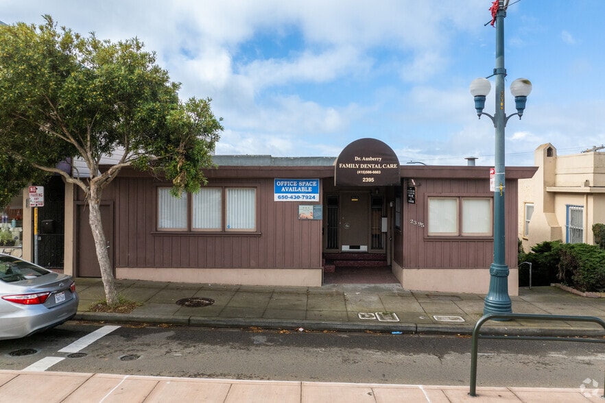 2395 Ocean Ave, San Francisco, CA à louer - Photo du bâtiment - Image 2 de 3
