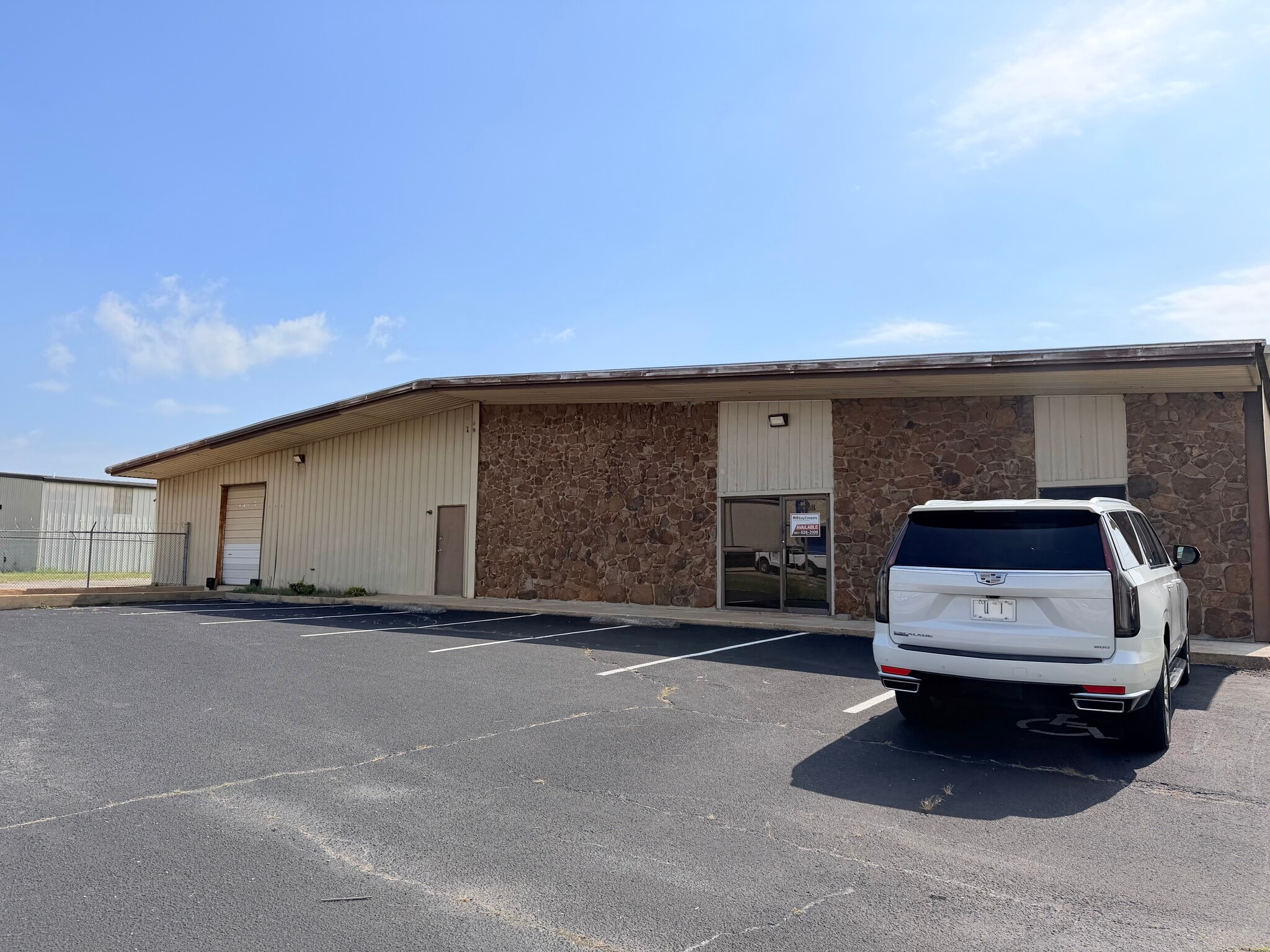 4066 Hatcher Cir, Memphis, TN for lease Interior Photo- Image 1 of 20