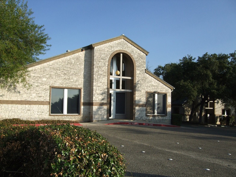4939 DeZavala Rd, San Antonio, TX for lease - Building Photo - Image 1 of 7