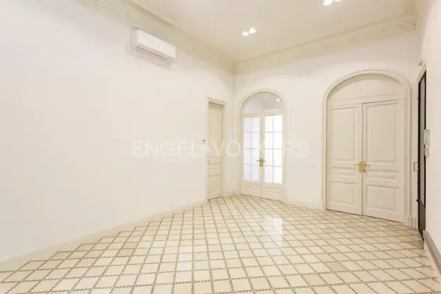 Office in Barcelona, Barcelona for lease Interior Photo- Image 1 of 7