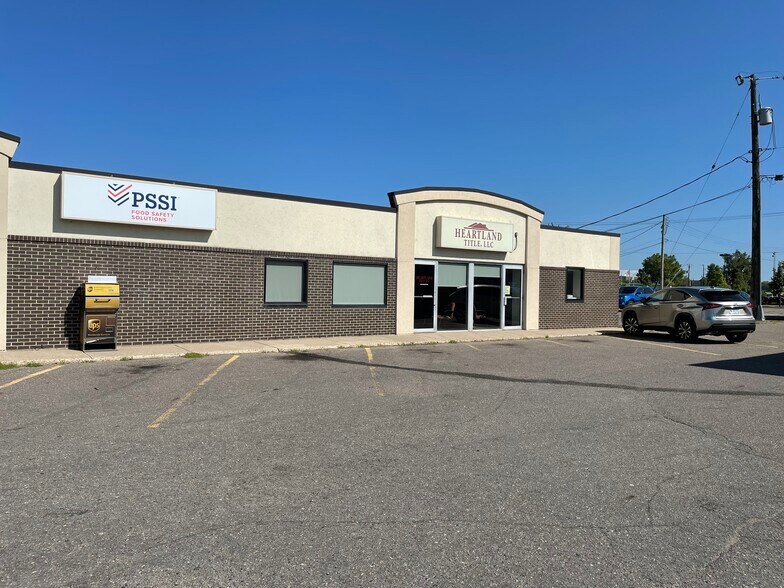 18 15th Ave S, Saint Cloud, MN à louer - Photo du bâtiment - Image 3 de 4