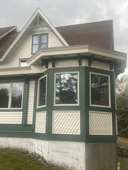 477 Atateka Dr, Chestertown, NY à vendre - Photo du bâtiment - Image 2 de 6