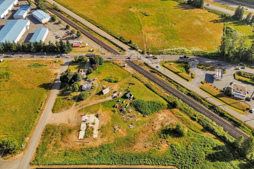 2265 Grandview Rd, Ferndale, WA à vendre - Photo du bâtiment - Image 2 de 12