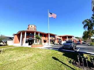 Plus de détails pour 300-310 Monroe St, Dunedin, FL - Vente au détail à louer