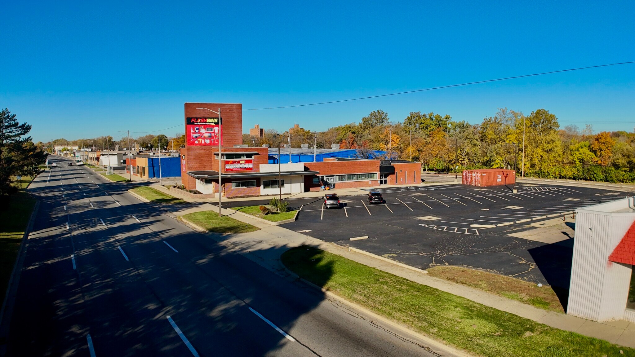 27020 Michigan Ave, Inkster, MI à louer Photo du bâtiment- Image 1 de 8