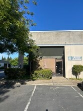 11315 Sunrise Gold Cir, Rancho Cordova, CA for lease Interior Photo- Image 2 of 7