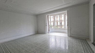 Office in Barcelona, Barcelona for lease Interior Photo- Image 2 of 10