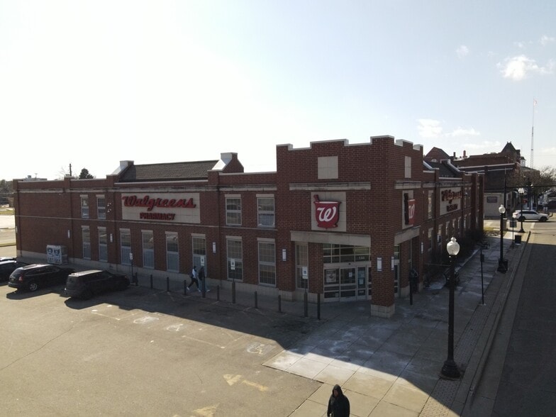 144 E Main St, Ravenna, OH for sale - Building Photo - Image 2 of 7