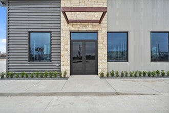 Hwy. 90 and Commerce, Katy, TX for lease Building Photo- Image 2 of 18