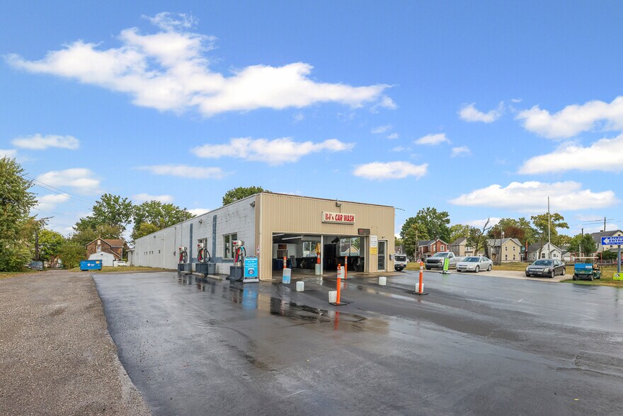 44 E Harrison St, Alliance, OH à vendre - Photo du bâtiment - Image 2 de 52