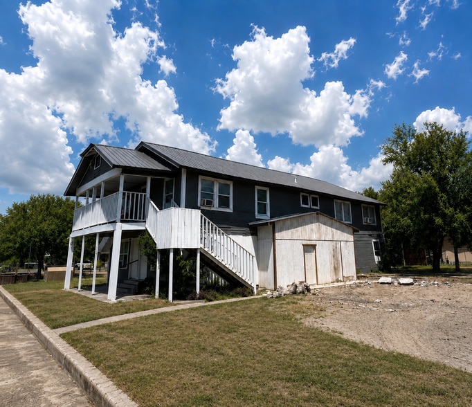122 W Washington Ave, Harlingen, TX for sale - Building Photo - Image 3 of 10