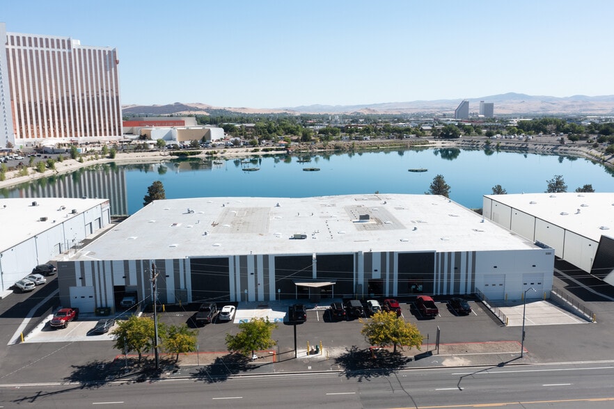 2609-2615 Mill St, Reno, NV for lease - Building Photo - Image 3 of 11