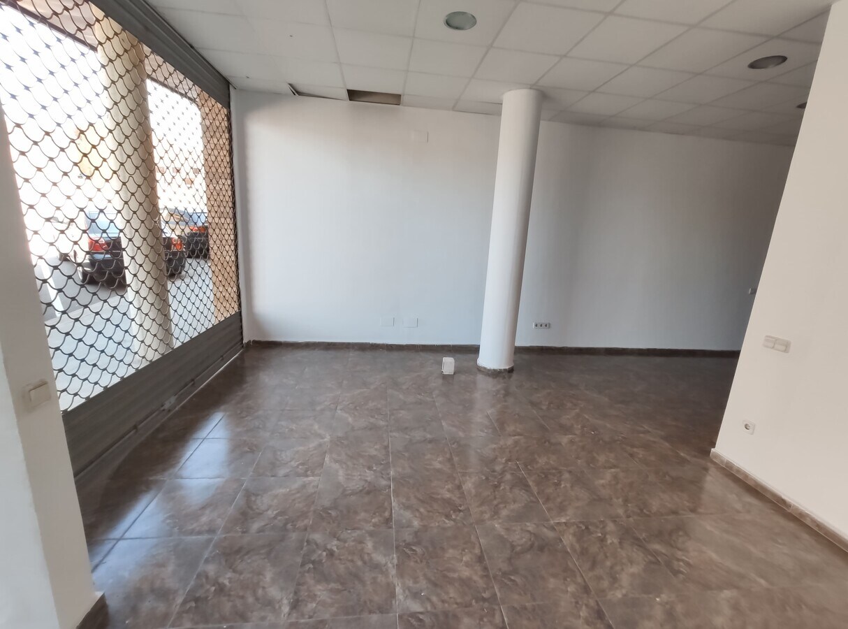 Roda de Ter, BAR 08510 - Unit 01 -  - Interior Photo - Image 1 of 9