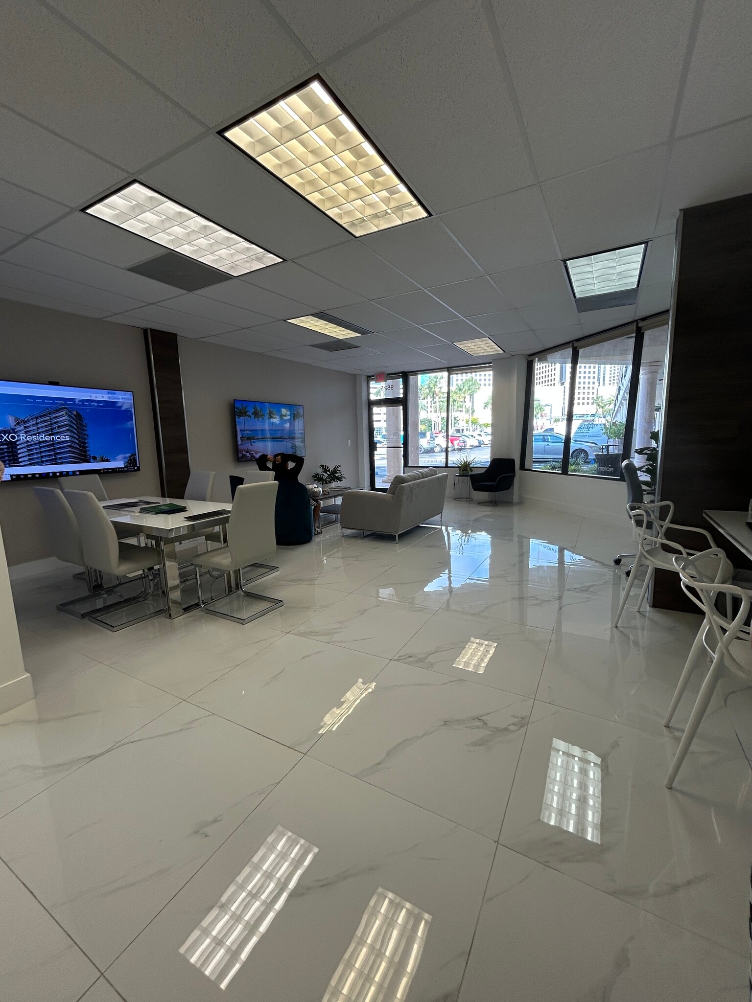 9455-9569 S Dixie Hwy, Miami, FL for lease Interior Photo- Image 1 of 5