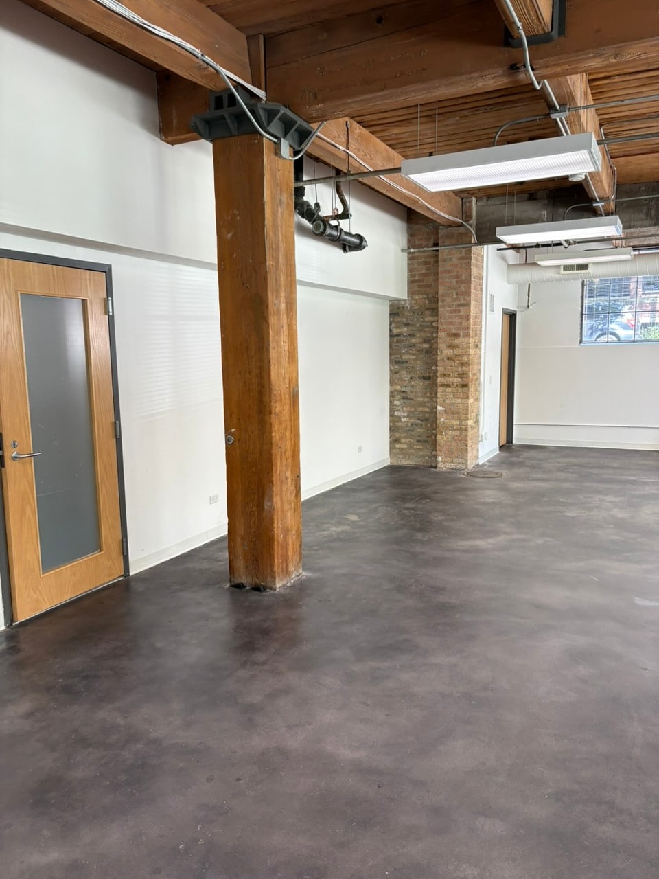 925 W Huron St, Chicago, IL for lease Interior Photo- Image 1 of 5