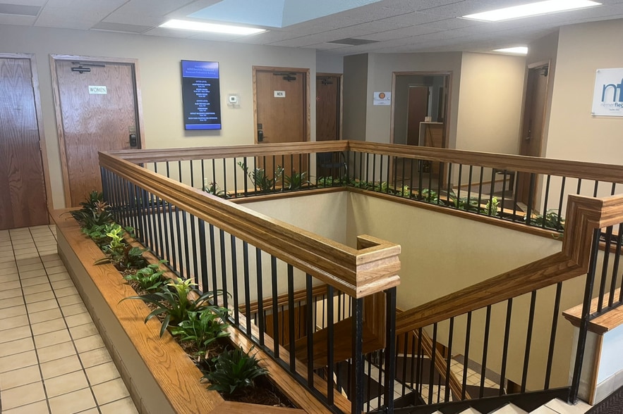 6200-6250 Excelsior Blvd, Saint Louis Park, MN for lease - Interior Photo - Image 3 of 17