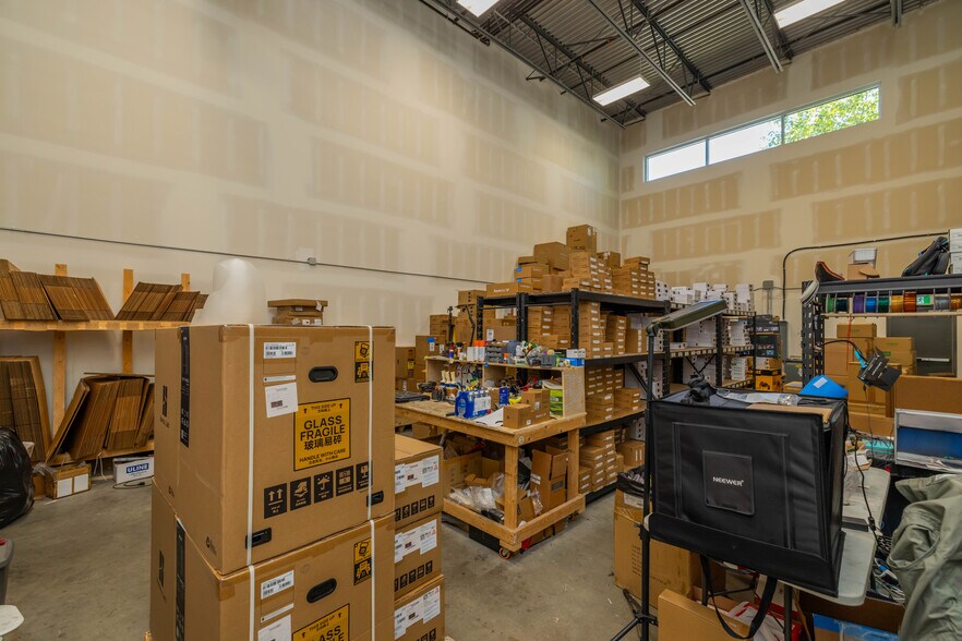 8811 Laurel St, Vancouver, BC for lease - Building Photo - Image 3 of 8