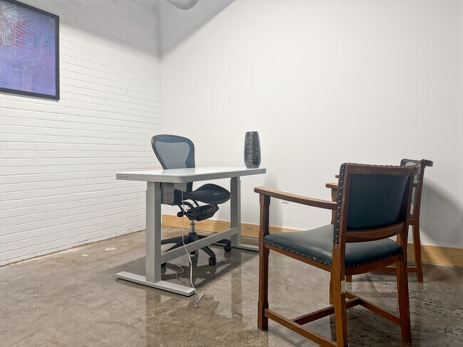 Plus de détails pour 500 S Main St, Mooresville, NC - Coworking à louer