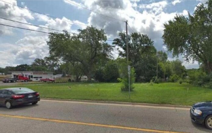 9999 Cooley Lake Rd, West Bloomfield, MI à vendre - Photo du bâtiment - Image 2 de 13