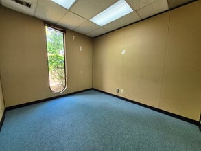 2500 W Broad St, Athens, GA for lease Interior Photo- Image 1 of 4