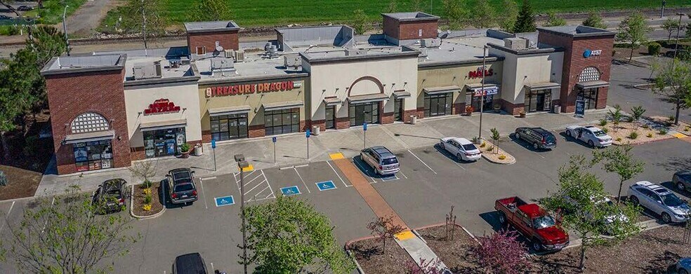 1810 E Main St, Woodland, CA à louer - Photo du bâtiment - Image 3 de 5