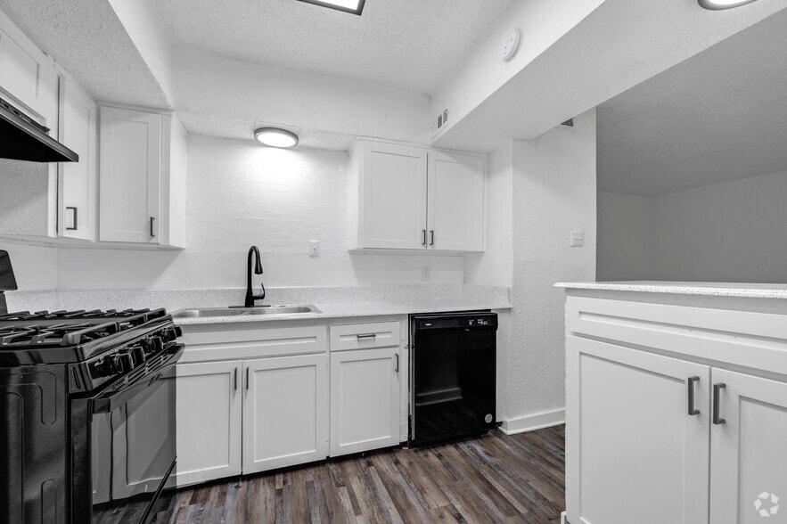 3706 W 8th St, Dallas, TX à vendre - Photo intérieure - Image 3 de 27