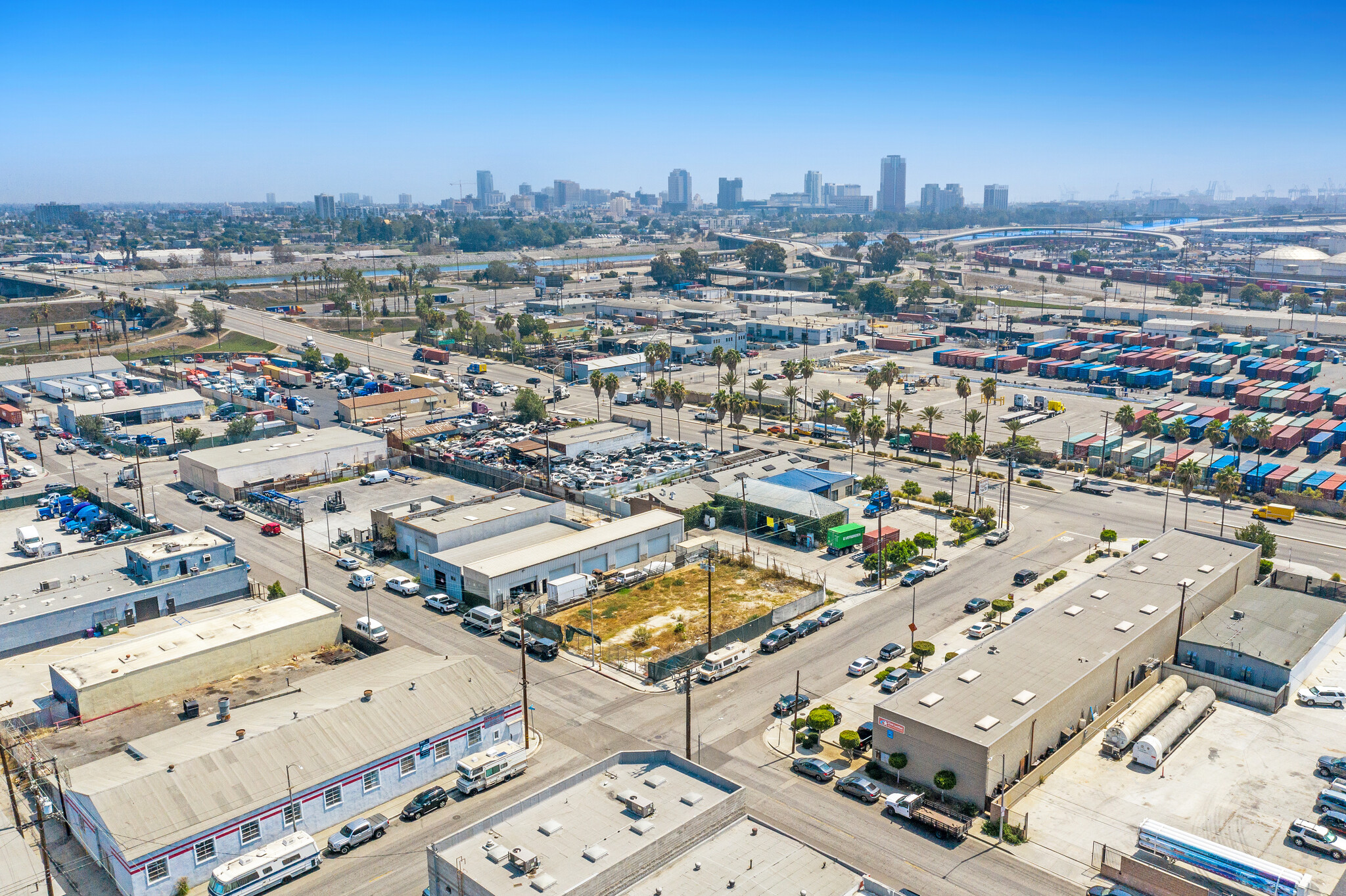 1458 W 14th St, Long Beach, CA for lease Primary Photo- Image 1 of 6