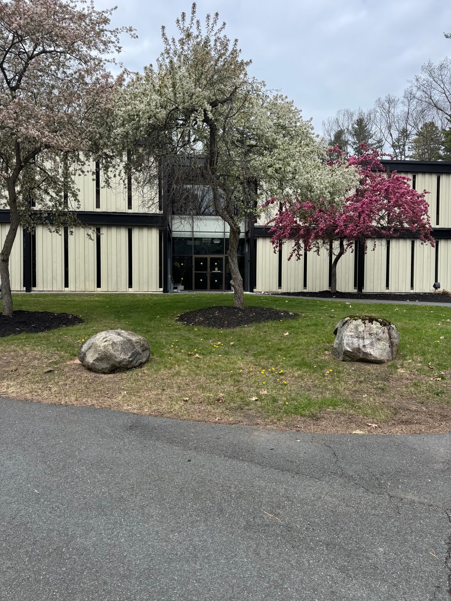 315 Ushers Rd, Ballston Lake, NY à louer Photo du bâtiment- Image 1 de 11