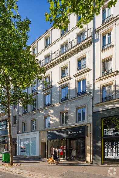 7 Avenue Des Ternes, Paris à louer - Photo du bâtiment - Image 2 de 5