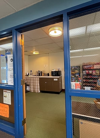 243 S Main St, Albion Town Orleans, NY à louer - Photo du bâtiment - Image 3 de 36