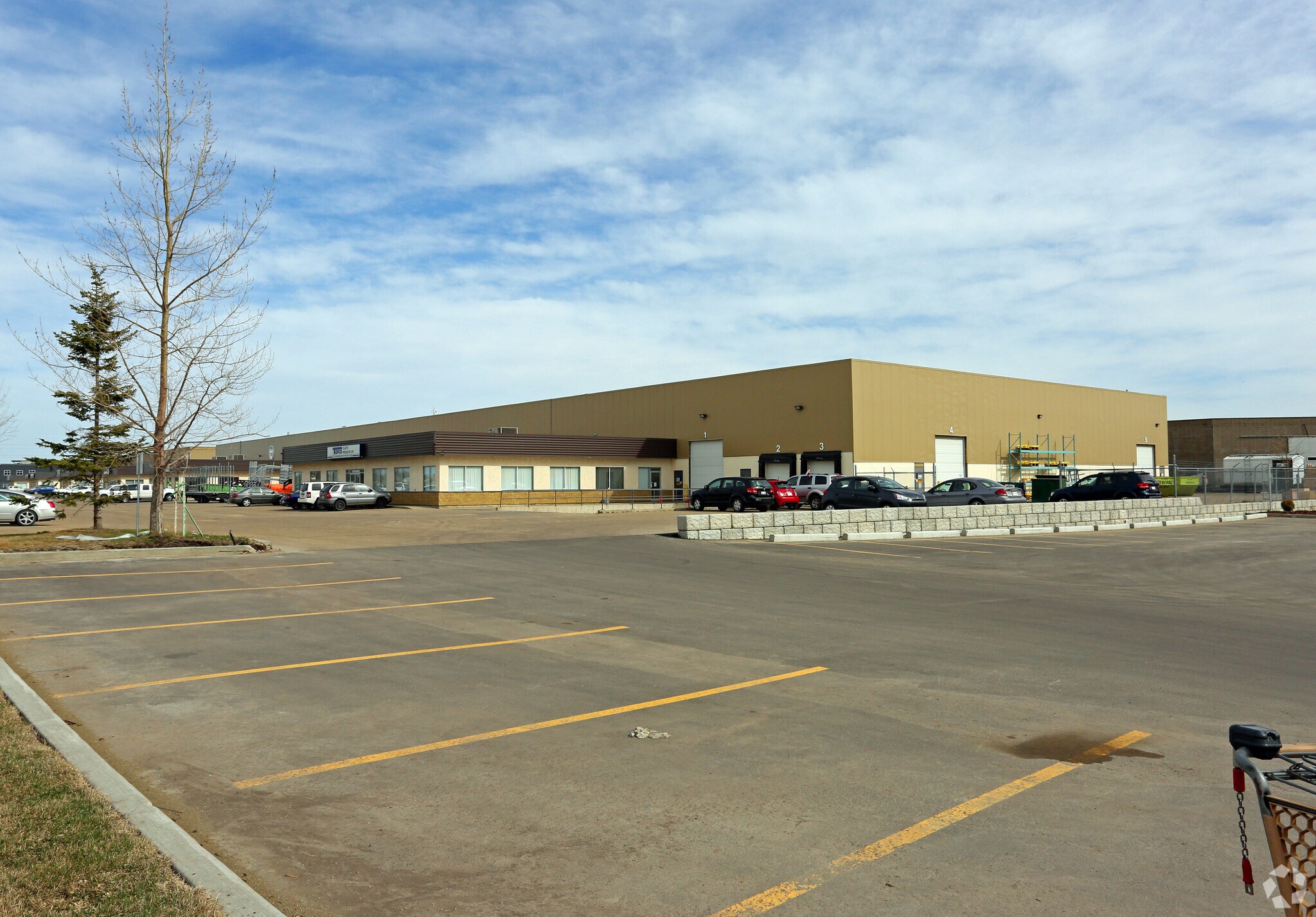 9503-9519 28 Av NW, Edmonton, AB for sale Primary Photo- Image 1 of 1