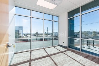2880 Simmons St, North Las Vegas, NV for lease Interior Photo- Image 1 of 12