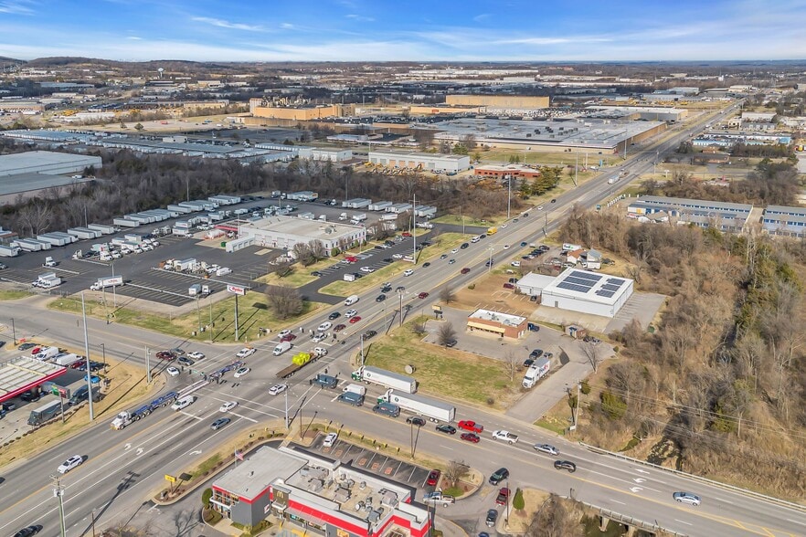 493 Waldron Rd, La Vergne, TN for lease - Building Photo - Image 3 of 8