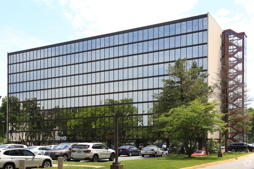 6010 Executive Blvd, Rockville, MD à louer - Photo du bâtiment - Image 2 de 15