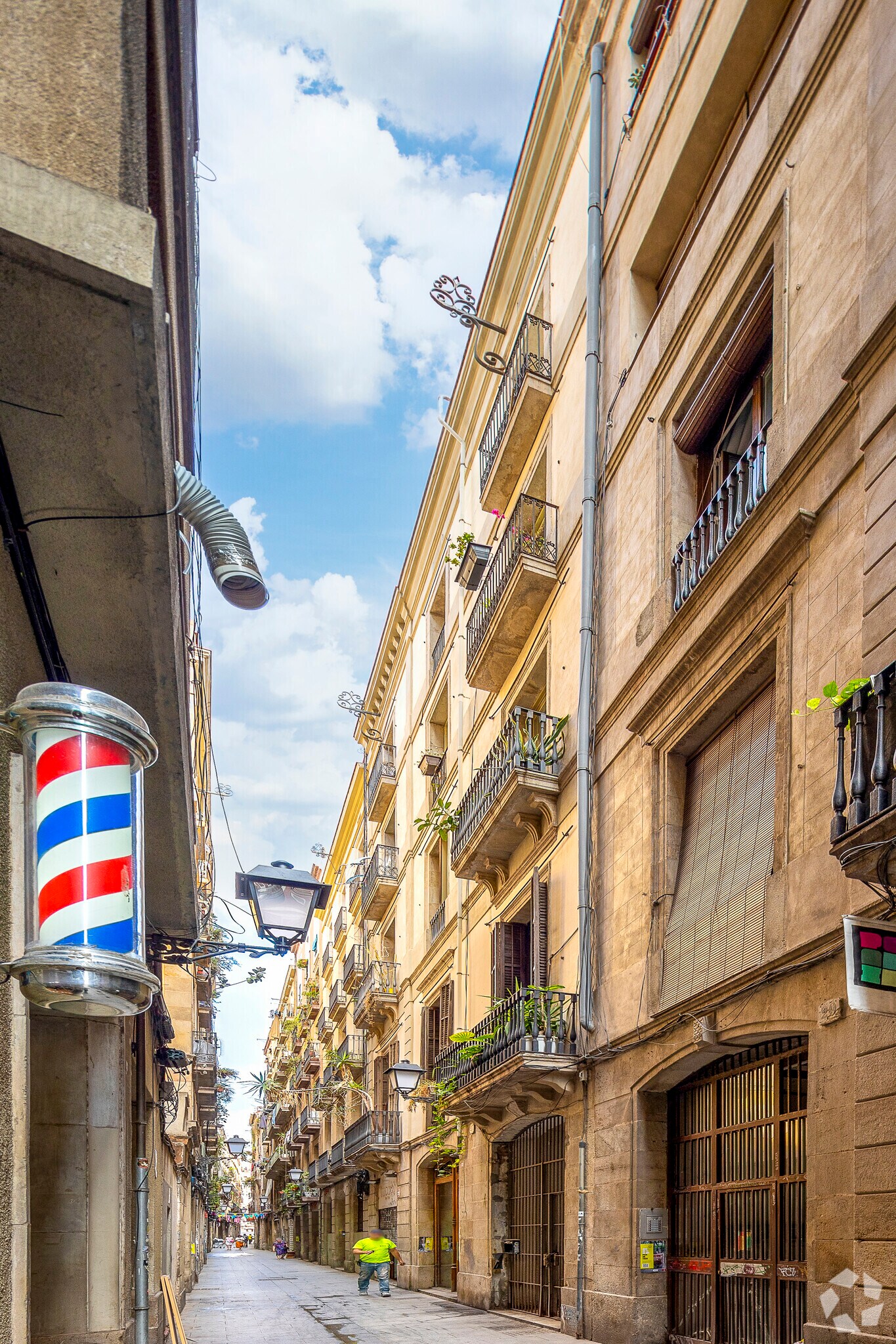 Multifamily in Barcelona, Barcelona for sale Primary Photo- Image 1 of 2