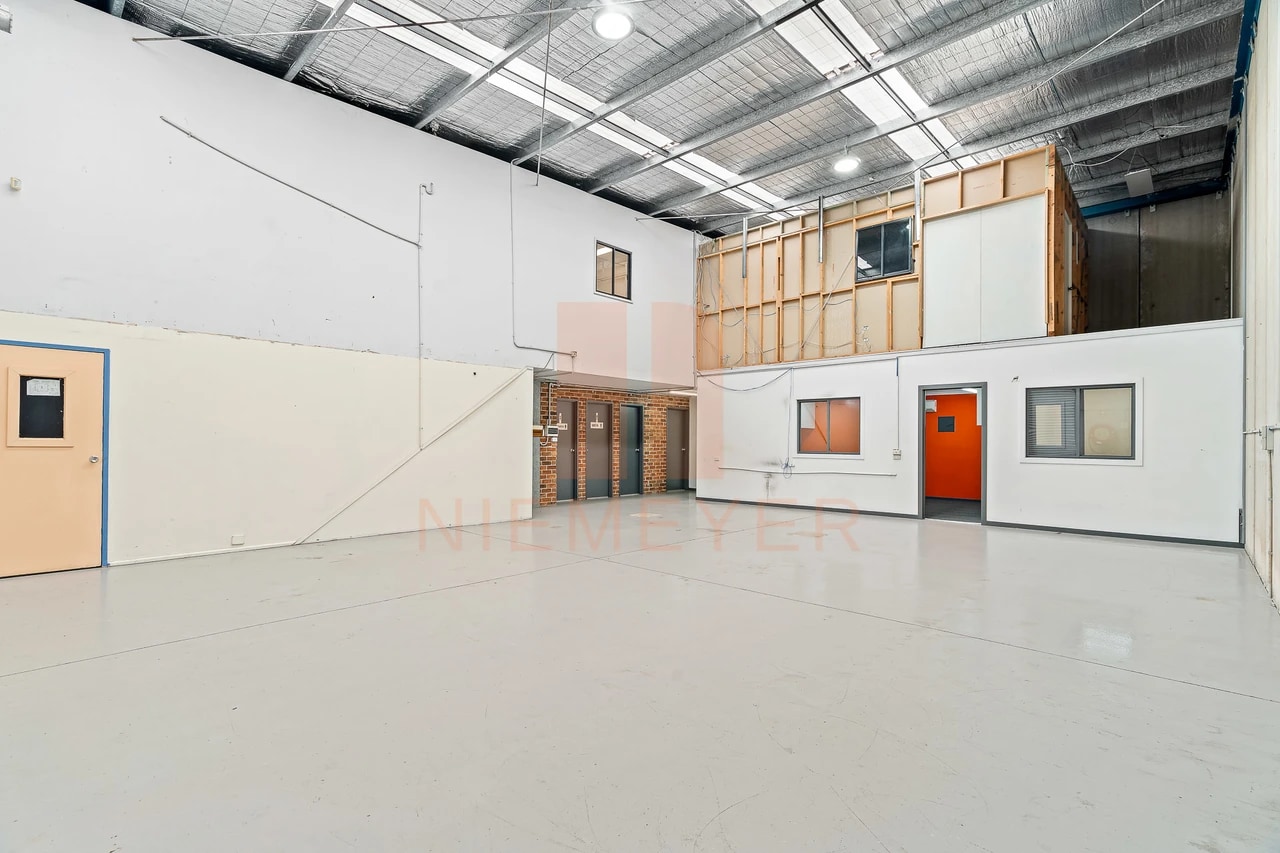 14 Sheridan Cl, Milperra, NSW 2214 - Unit 1 - - Interior Photo - Image 2 of 7