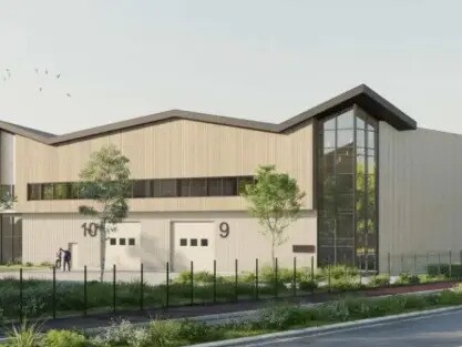 Industrial in Osny for lease - Building Photo - Image 1 of 4